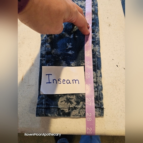 Forever 21 Printed Pants - Picture 7 of 8